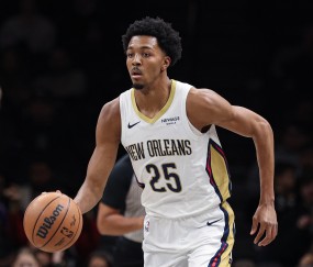 开云体育官网-有些头铁！墨菲强攻内线 连续遭到步行者大帽